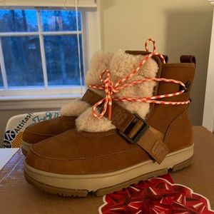 Ugg boot, gently worn